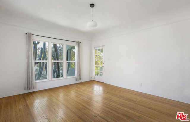 1143 N Commonwealth Avenue, Los Angeles, CA 90029