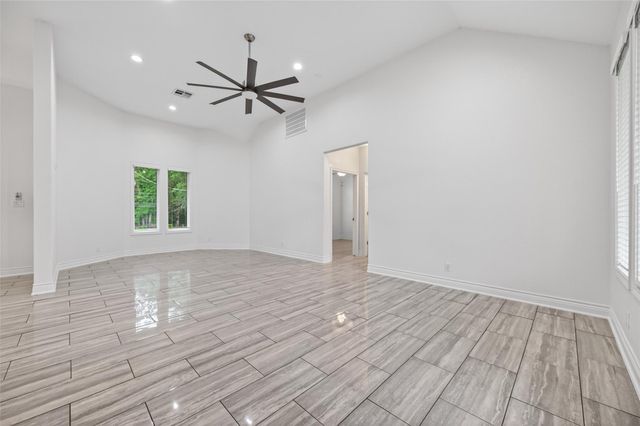 13399 Hill Creek Road, Montgomery, TX 77356