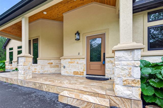 13399 Hill Creek Road, Montgomery, TX 77356
