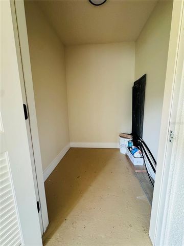 20 LAKE COURT, Oldsmar, FL 34677