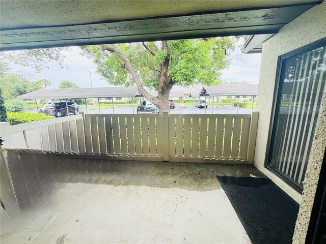 20 LAKE COURT, Oldsmar, FL 34677