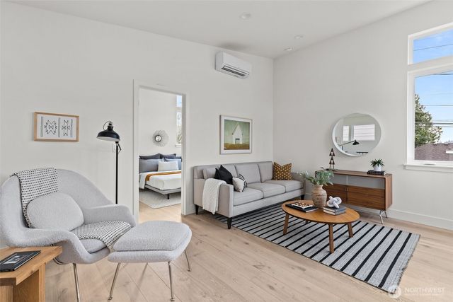 8407 42nd Avenue SW, Seattle, WA 98136