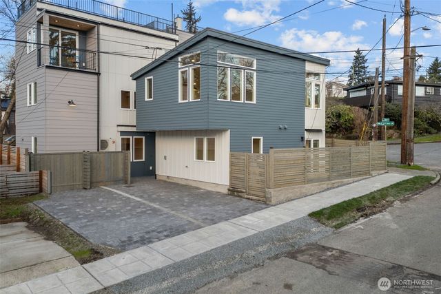 8407 42nd Avenue SW, Seattle, WA 98136