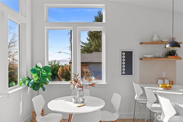 8407 42nd Avenue SW, Seattle, WA 98136