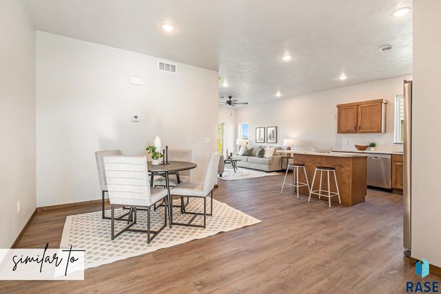 2700 S Broek Dr Drive, Sioux Falls, SD 57106