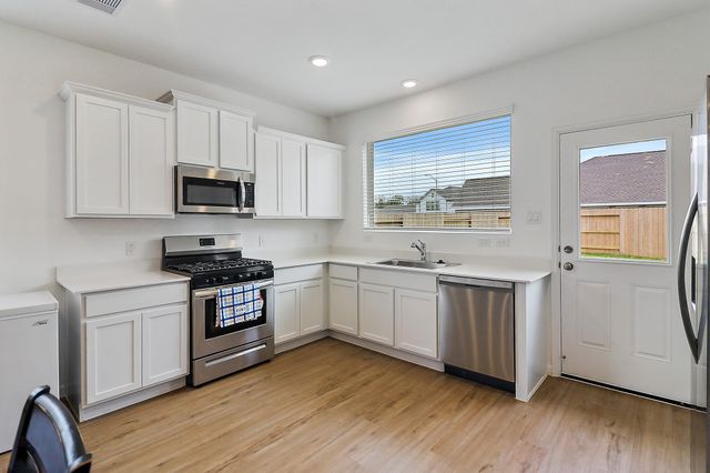 2107 Fisher Bend Drive, Crosby, TX 77532