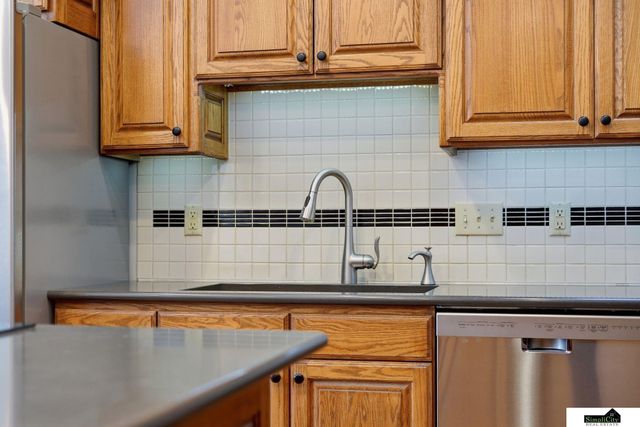 6707 Flint Ridge Road, Lincoln, NE 68506