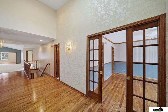 6707 Flint Ridge Road, Lincoln, NE 68506