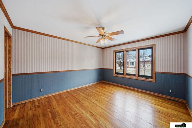 6707 Flint Ridge Road, Lincoln, NE 68506