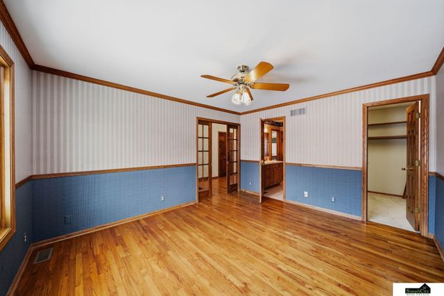 6707 Flint Ridge Road, Lincoln, NE 68506