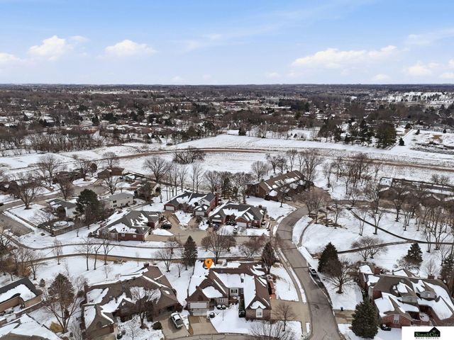 6707 Flint Ridge Road, Lincoln, NE 68506