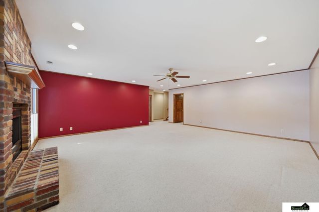 6707 Flint Ridge Road, Lincoln, NE 68506