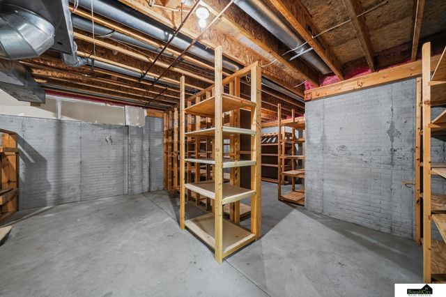 6707 Flint Ridge Road, Lincoln, NE 68506