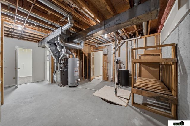 6707 Flint Ridge Road, Lincoln, NE 68506