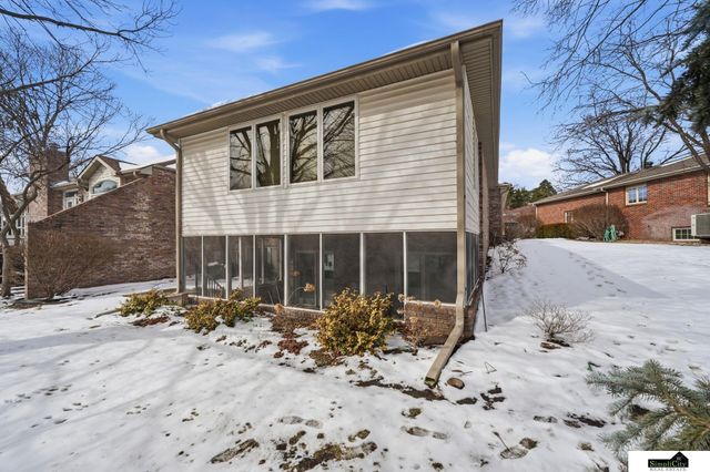 6707 Flint Ridge Road, Lincoln, NE 68506