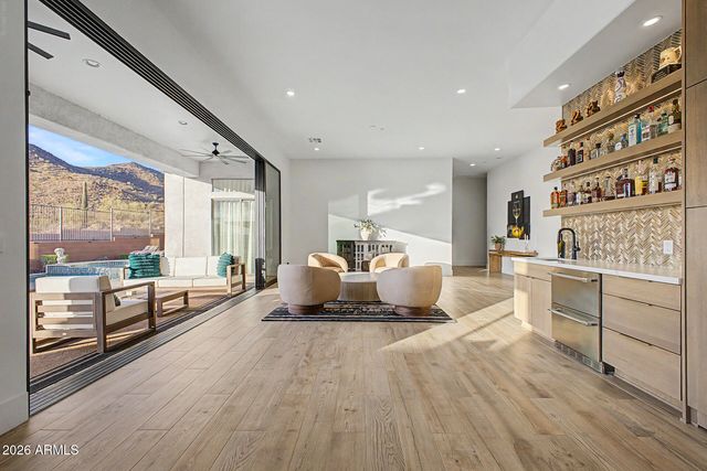 2554 W SHINNECOCK Way, Phoenix, AZ 85086