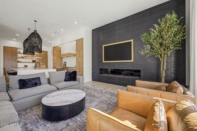 2554 W SHINNECOCK Way, Phoenix, AZ 85086