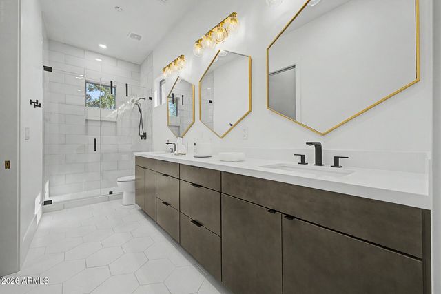 2554 W SHINNECOCK Way, Phoenix, AZ 85086