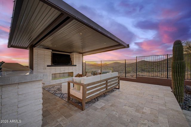 2554 W SHINNECOCK Way, Phoenix, AZ 85086