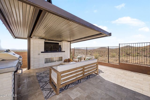 2554 W SHINNECOCK Way, Phoenix, AZ 85086