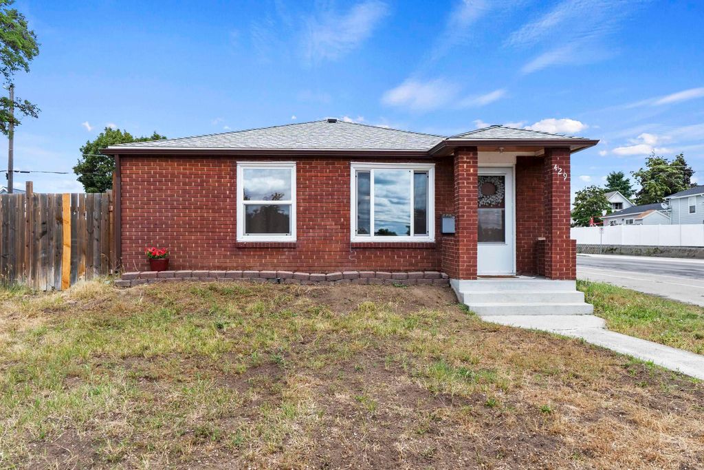 429 E Gordon Ave, Spokane, WA 99207