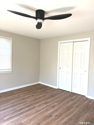 1250 Farmington Avenue C, Farmington, CT 06032