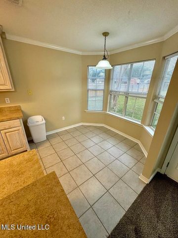 8133 Rue Hollifield, Ocean Springs, MS 39564