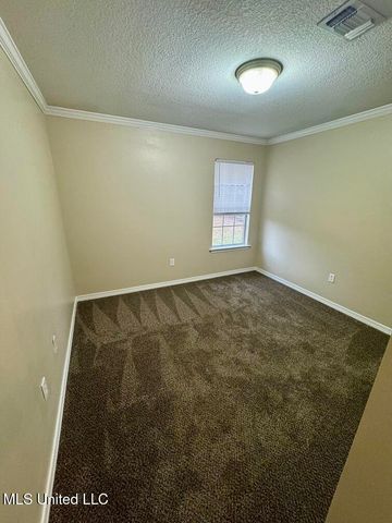 8133 Rue Hollifield, Ocean Springs, MS 39564