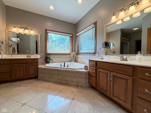 6067 Terra Lane, Mccordsville, IN 46055