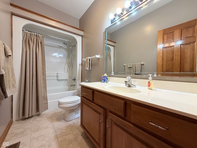 6067 Terra Lane, Mccordsville, IN 46055