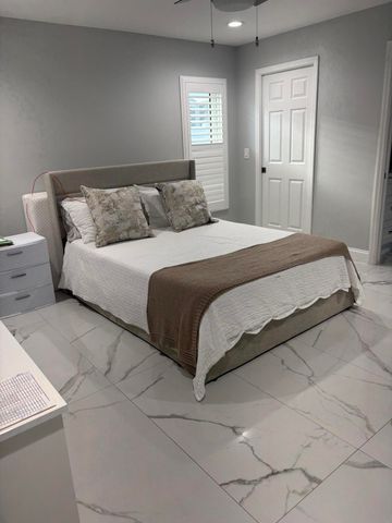 18255 181st Circle S, Boca Raton, FL 33498