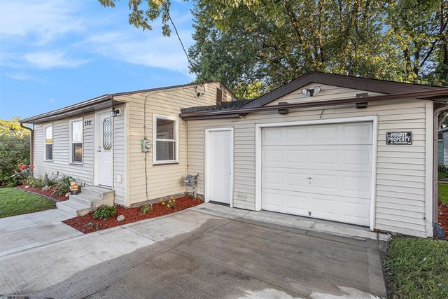 202 W Mosel Avenue, Kalamazoo, MI 49004