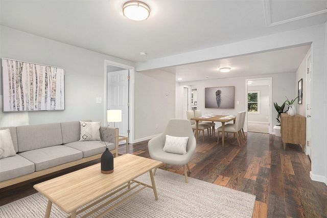 202 W Mosel Avenue, Kalamazoo, MI 49004