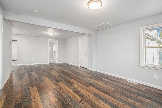 202 W Mosel Avenue, Kalamazoo, MI 49004