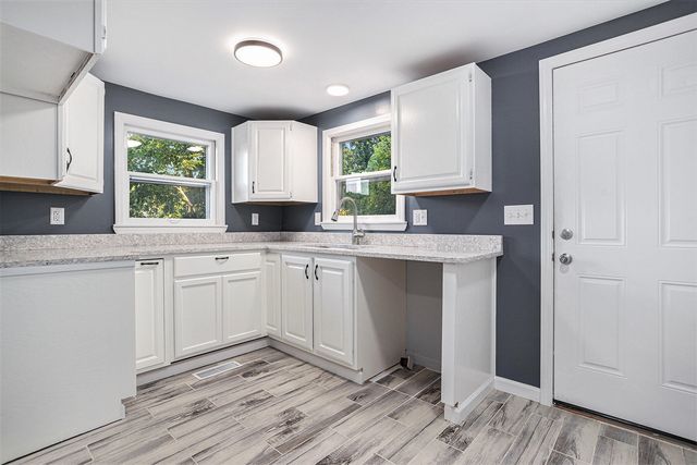 202 W Mosel Avenue, Kalamazoo, MI 49004