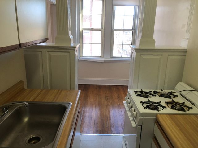 1 Craigie 38, Cambridge, MA 02138