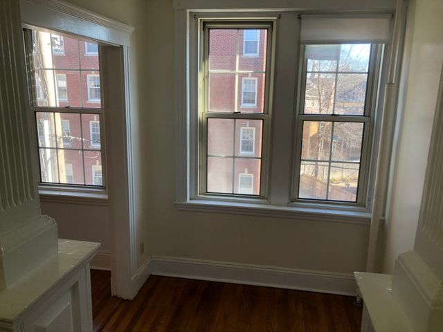 1 Craigie 38, Cambridge, MA 02138