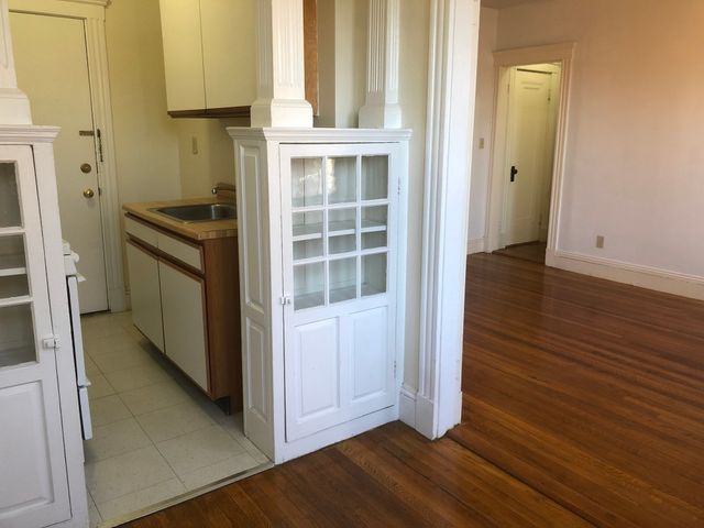 1 Craigie 38, Cambridge, MA 02138