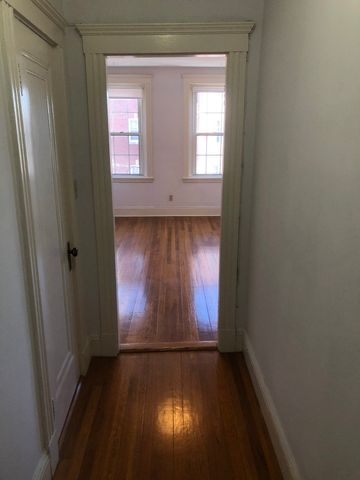 1 Craigie 38, Cambridge, MA 02138