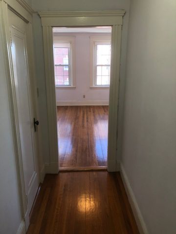 1 Craigie 38, Cambridge, MA 02138