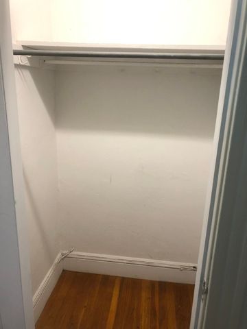 1 Craigie 38, Cambridge, MA 02138