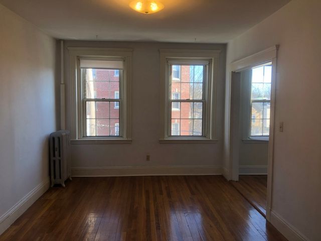 1 Craigie 38, Cambridge, MA 02138