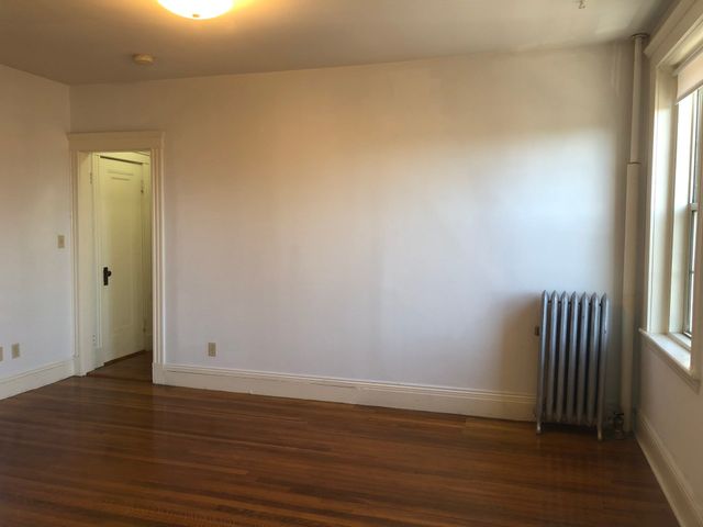 1 Craigie 38, Cambridge, MA 02138