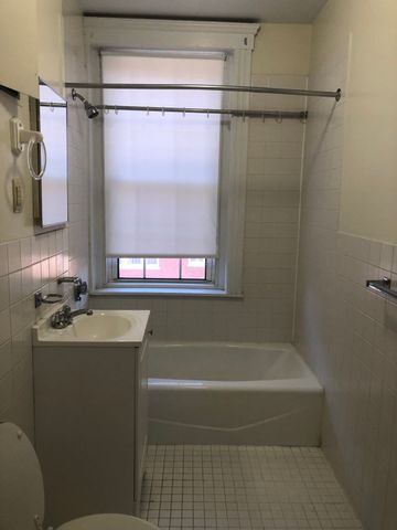 1 Craigie 38, Cambridge, MA 02138