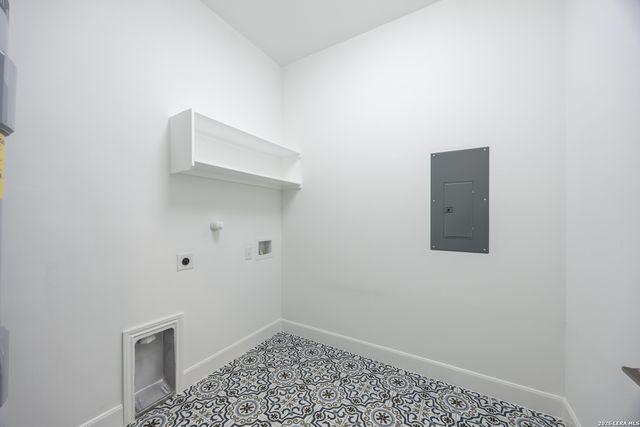 8221 OLD AUSTIN ROAD, Selma, TX 78154