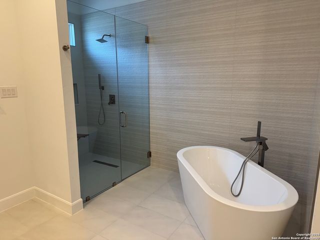 8221 OLD AUSTIN ROAD, Selma, TX 78154