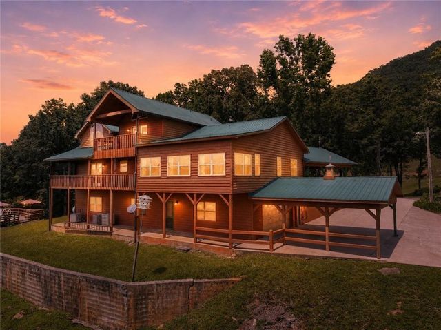 55 Beauregards Knob, Ellijay, GA 30536