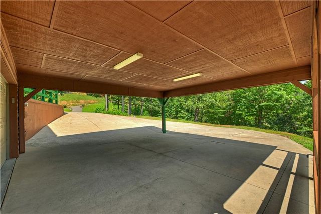 55 Beauregards Knob, Ellijay, GA 30536