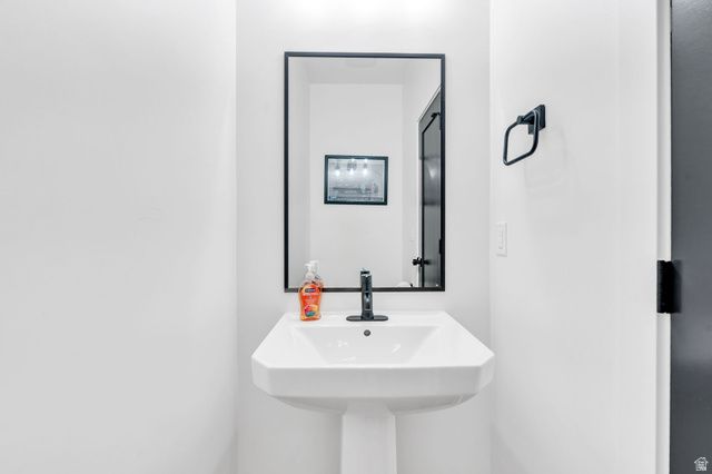 507 W 620 N, Centerville, UT 84014