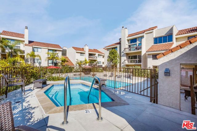 8180 Manitoba Street 304, Playa Del Rey, CA 90293